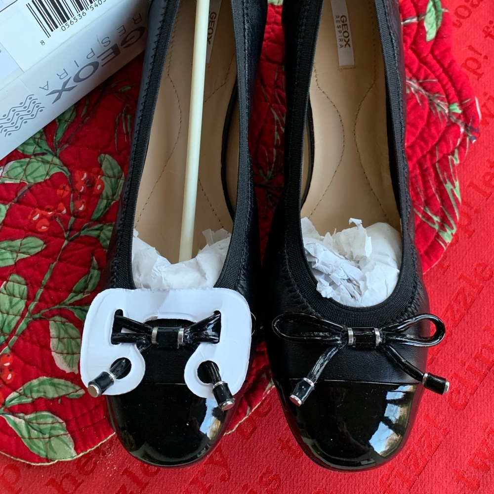 GEOX Respira Ladies Patent Leather 1” heel pump Size 9.5 Narrow